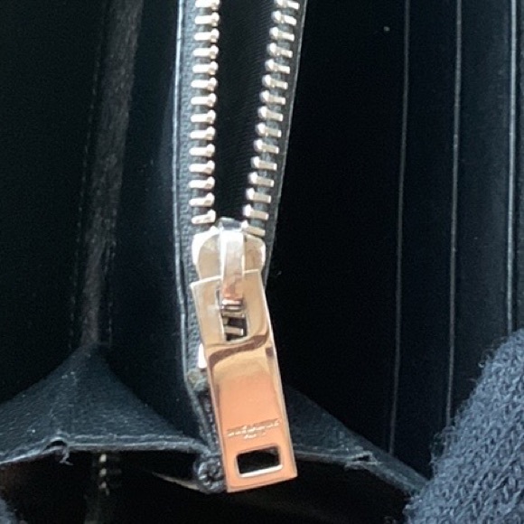 YSL glossy croc embossed leather zip around wallet EUC - Picture 12 of 14